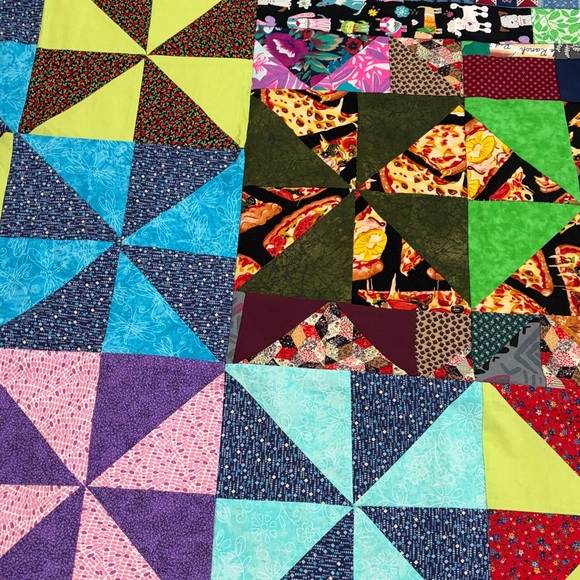 Colorful Patchwork Quilt - Picture 2 of 4